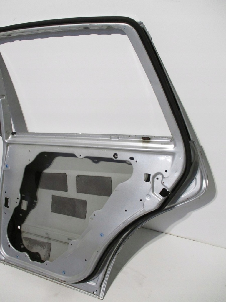 Купить Дверь правое задние mercedes r klasa a251