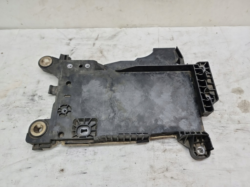 фото №1, Bmw 1 f40 основание аккумулятор