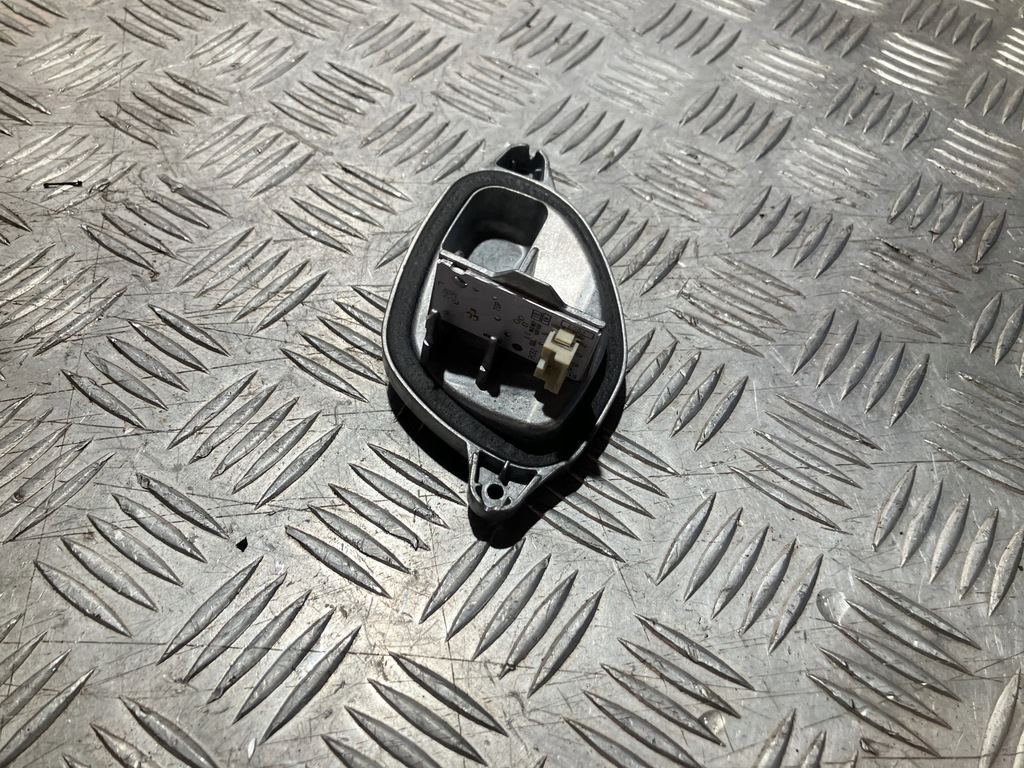 фото №1, Преобразователь модуль led левая bmw 1 f40 m135i 90159761