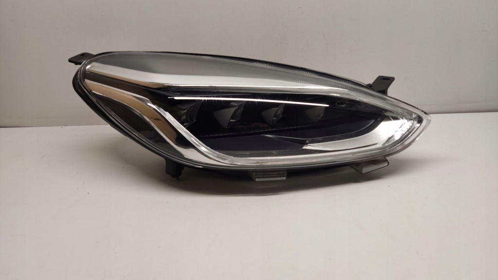 фото №1, Ford fiesta mk8 фара full led лампа права