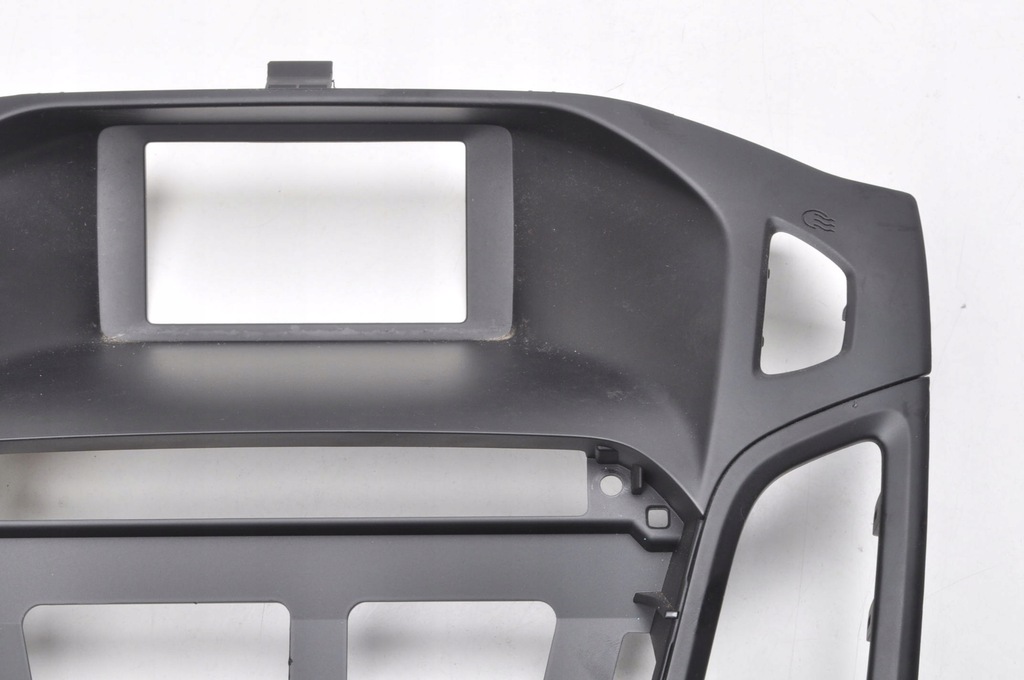 фото №4, Ford focus mk3 рамка радио защита bm51-18835-bg