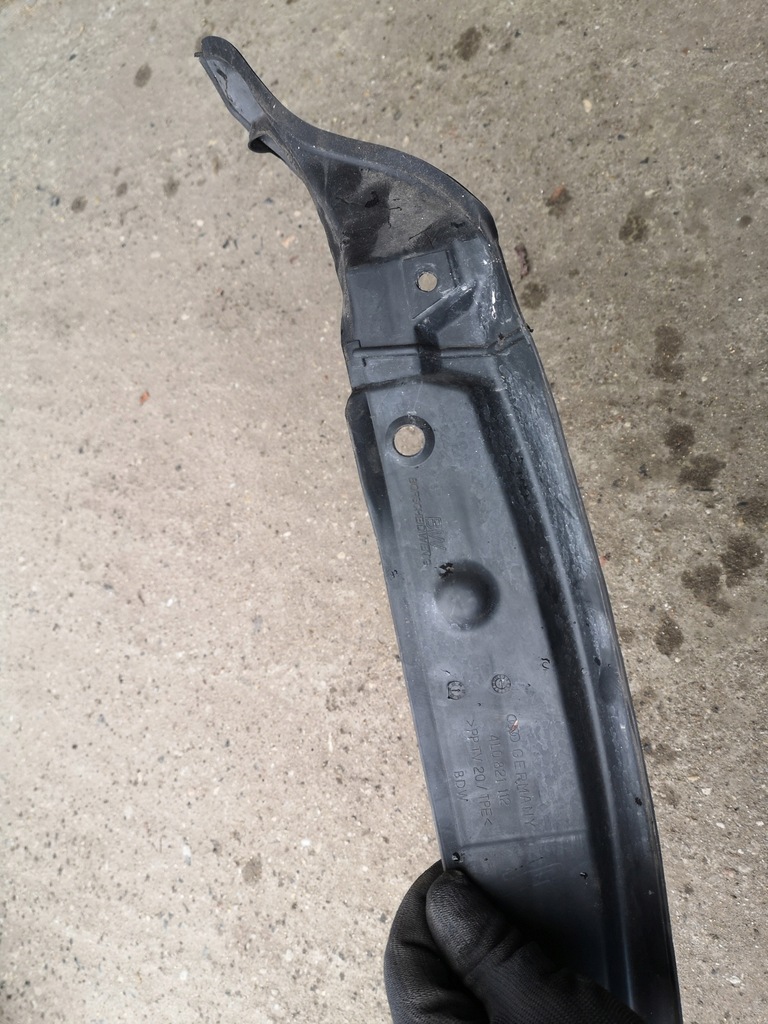 фото №7, Audi q7 шумоизоляция крыла правое 4l0821112