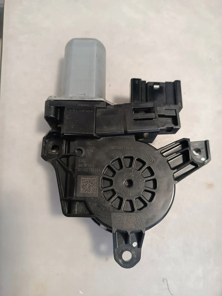 фото №1, Моторчик скло bmw 2 active tourer u06