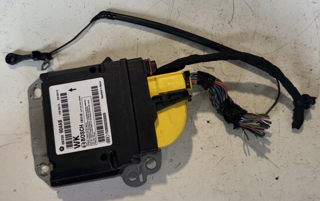 фото №1, Jeep grand cherokee wk 2 ii 3.6 модуль датчик подушка безпеки 16-