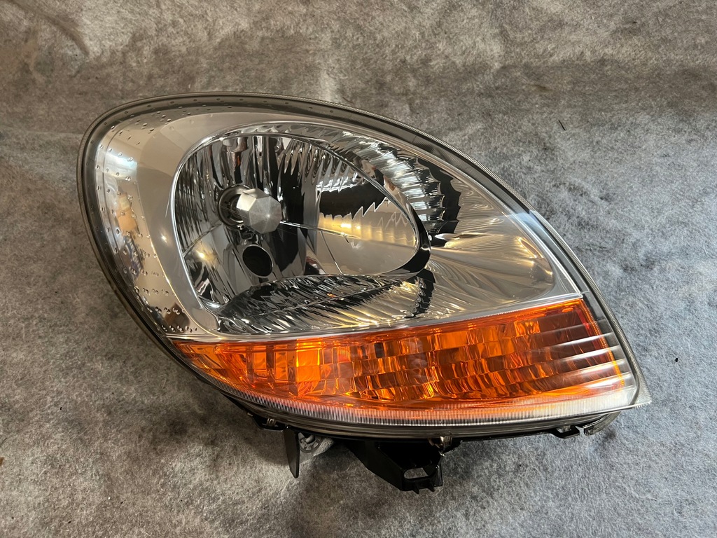 фото №1, Renault kangoo i lift права лампа передня