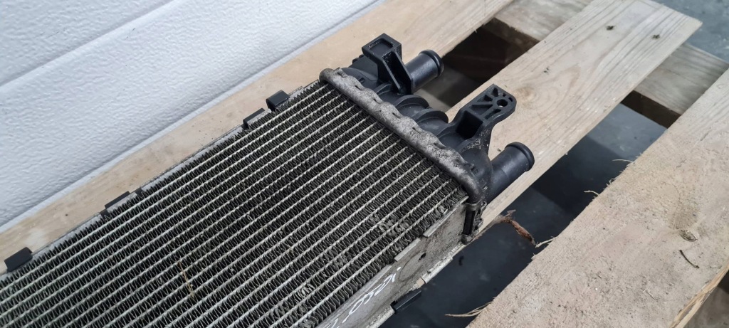 Купить A6 c7 4g рестайлинг  радиатор дополнительная воды 2.0 tdi a4 b8 a5 q5 4g0145804d