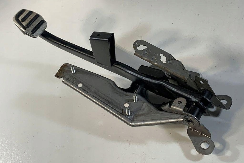 фото №1, Педаль тормоза volvo c30 30776769 1.6l бензиновый 74kw 2009