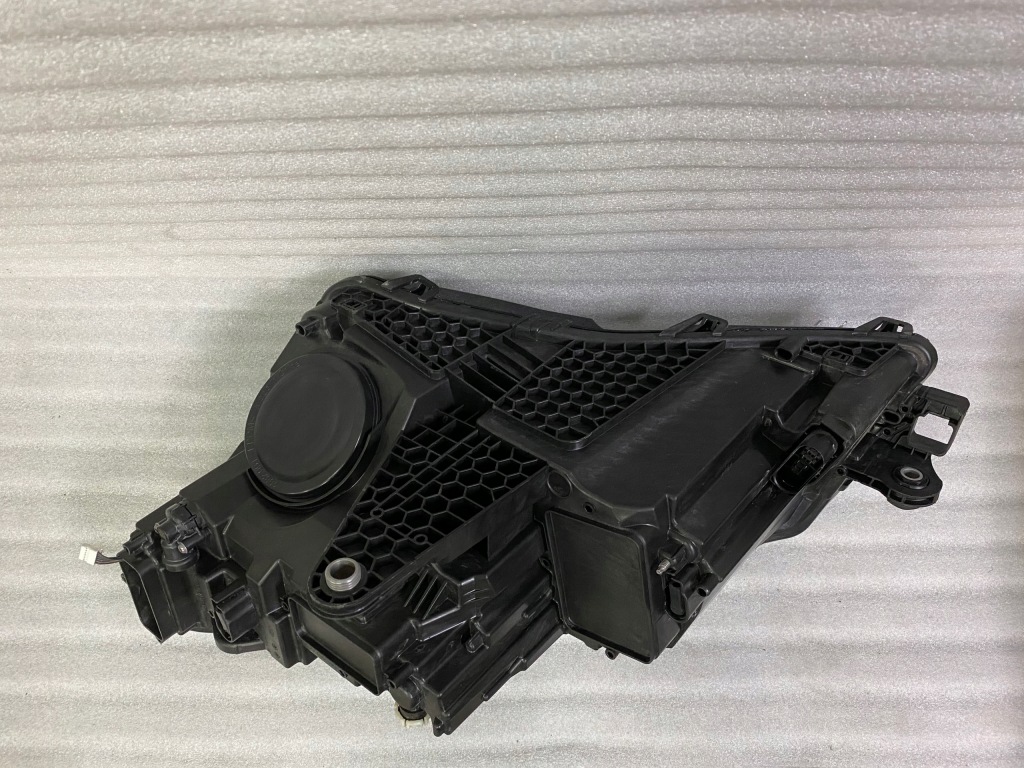 фото №10, Skoda superb 3 3v1 lift led лампа ліва права