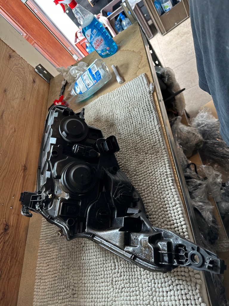 фото №12, Peugeot 208 12-15 правая лампа передний оригинальная