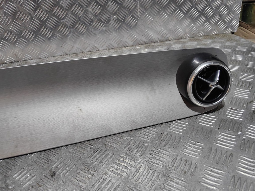 фото №5, Mercedes x-klasa w470 декори панелі ґрати 684410 5xa1a повітропровід обдув