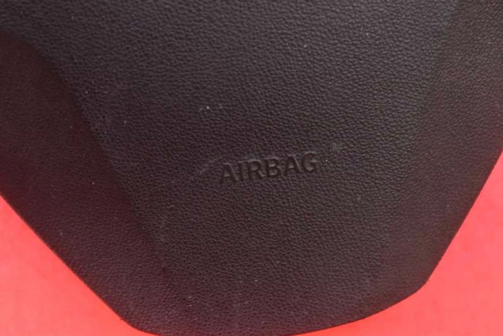 Подушка безопасности подушка воздушная водителя 12757622 saab 9-3 93 2 ii рестайлинг  07-11 Цена