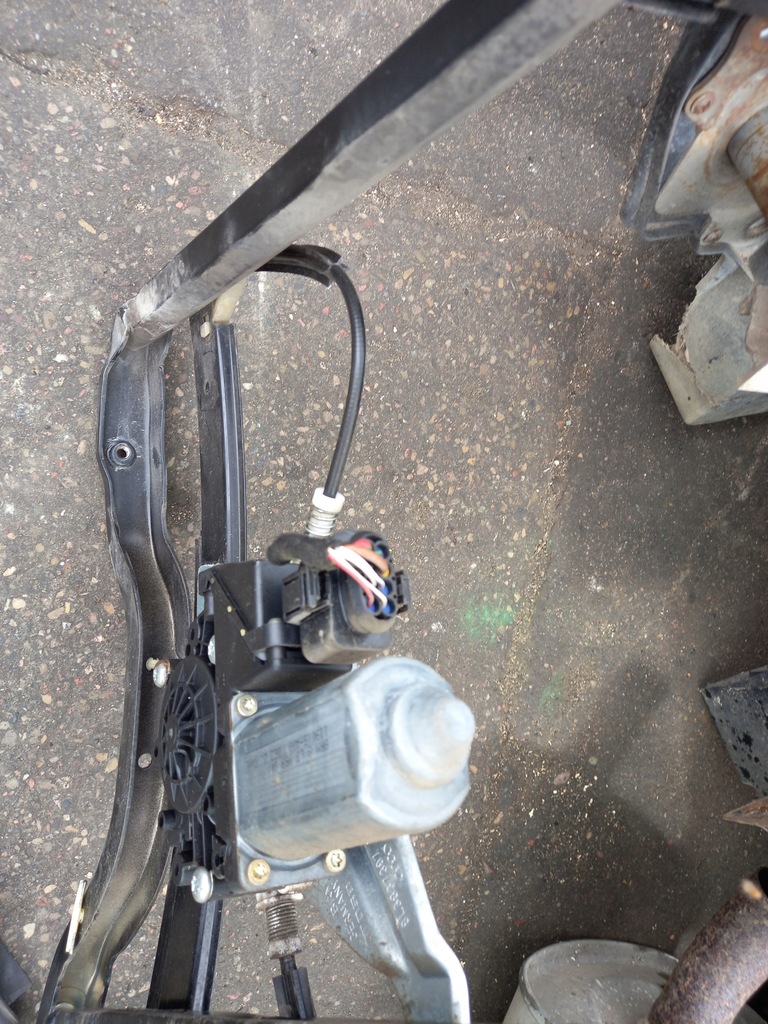 фото №4, Подъемник стекло левый передний перед audi a3 8l 3d