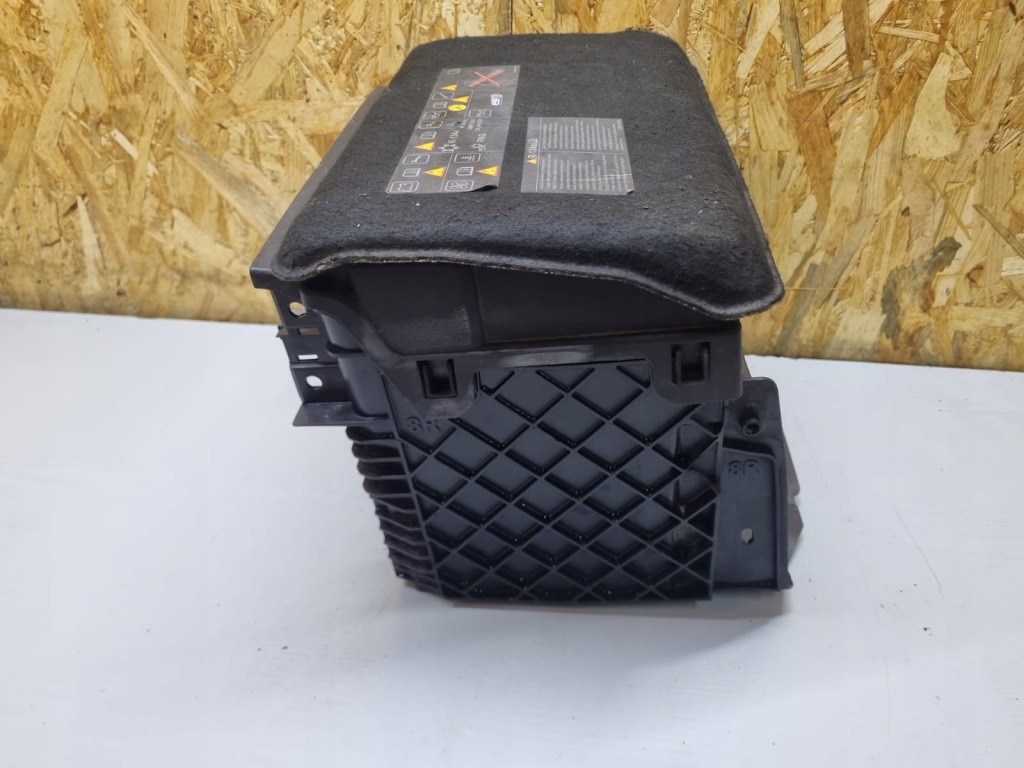 Trafic 3 vivaro talento рестайлінг  2.0 dci корпус акумулятор комплект  244287528r Київ