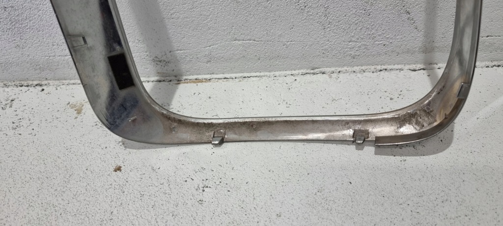 Хром рамка лампы правый задний  mini countryman f60 в Украине