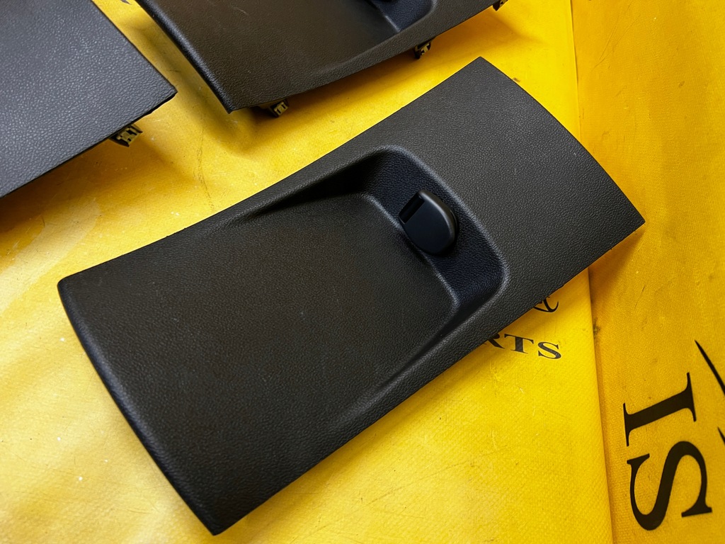 фото №1, Защита туннель среднего задняя разъём прикуривателя renault scenic iv