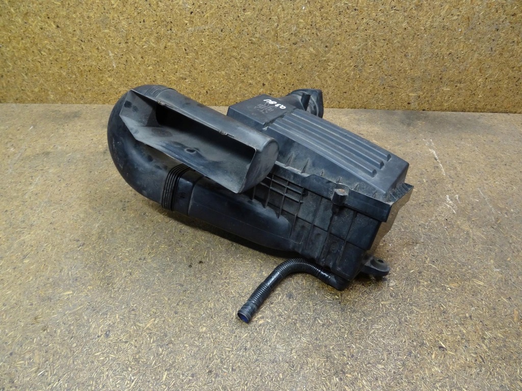 фото №10, Audi q3 8u 11-18 tdi корпус повітрозабірник фільтра повітря 8u0805962a 8u0129618f