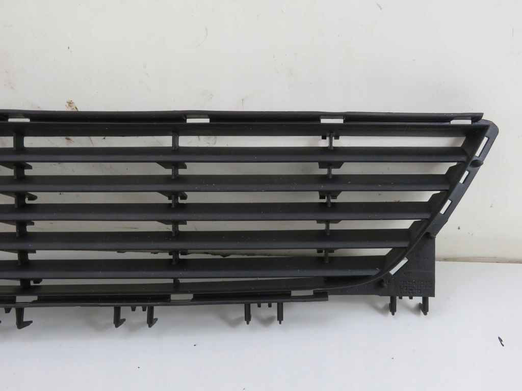 фото №6, Решётка бампера средняя opel corsa c 13120833