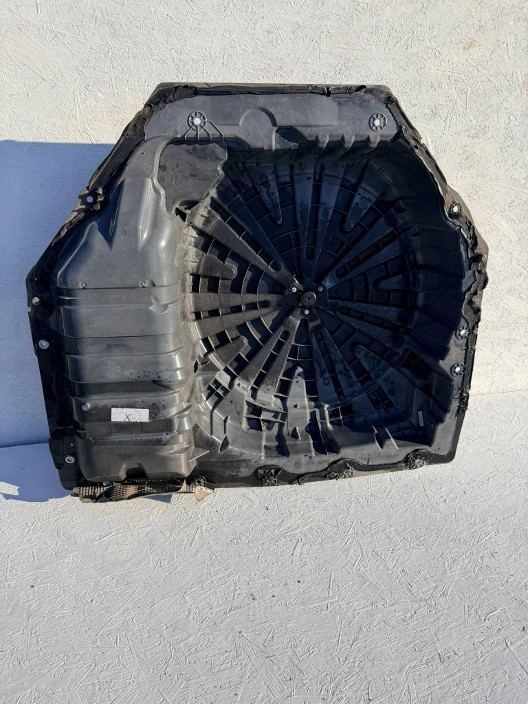 фото №1, Talisman kombi поддон задняя задняя багажника 745143090r