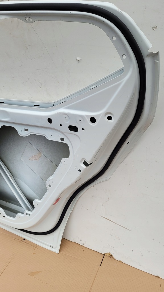 фото №12, Дверь задняя задние правое volvo xc40 2018