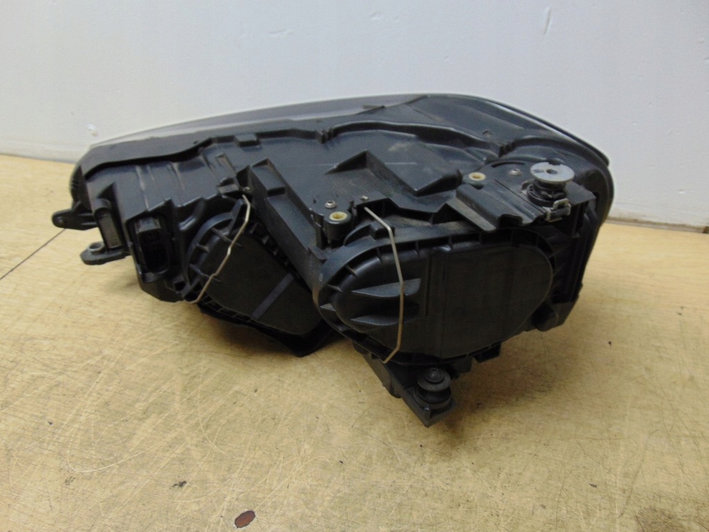 фото №11, Лампа правая vw golf vii sportsvan 517941006c europa