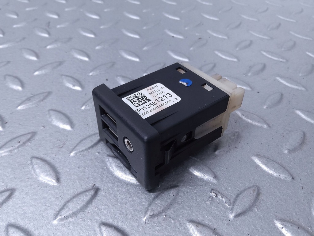 фото №1, Разъём usb cadillac ats 13581213