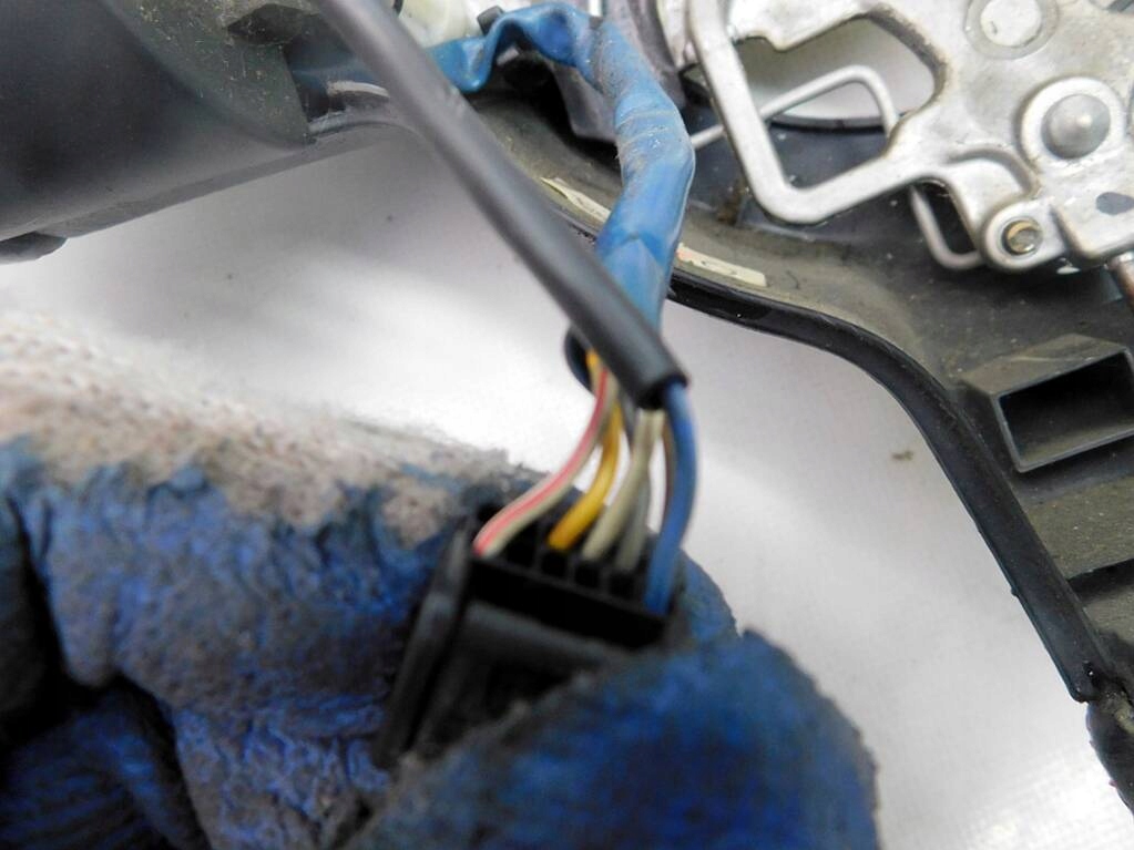 фото №10, Toyota corolla ts e12 05r 5d 1.8 192km воздуховод