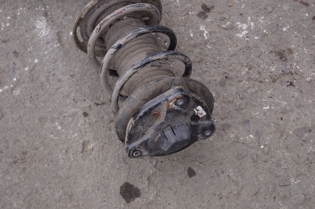 фото №5, Поворотный кулак левый перед mercedes w204