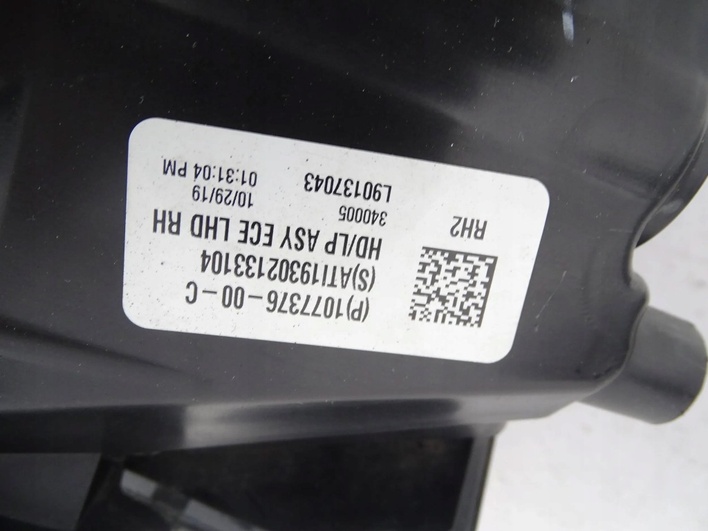 Фара перед передняя правый  tesla 3 full led Недорого