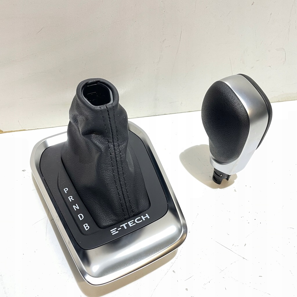 фото №1, Renault captur ii e-tech гибрид ручка чехол