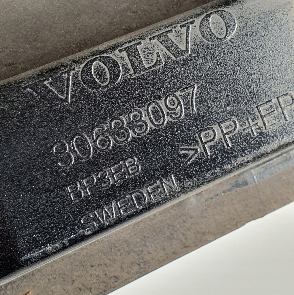 фото №6, Молдинг накладка порог правая 452 volvo c70 ii