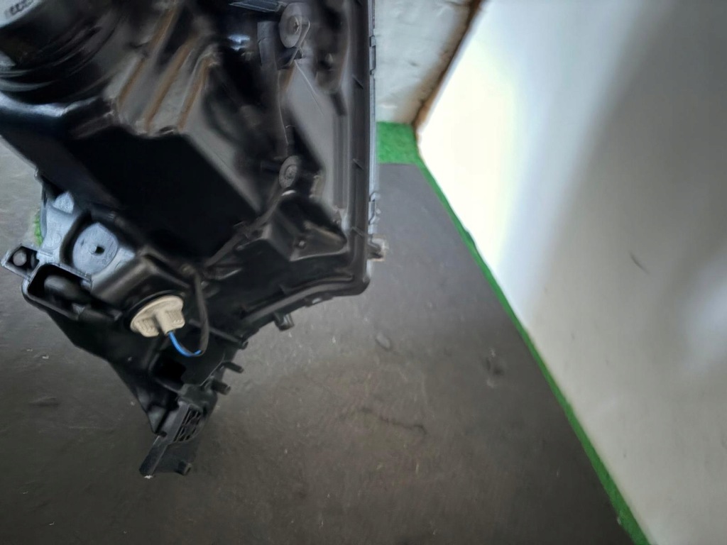 Ліхтарі  передні фари mitsubishi outlander звичайна лінза + led америка Зі Шроту