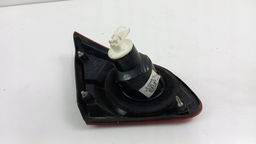 фото №3, Nissan qashqai j10 лампа w крышка задняя правая