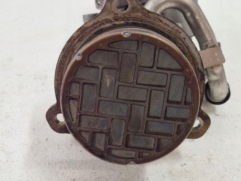 Renault trafic 3 3 iv 4 2.0 dci радиатор выхлопных газов клапан egr 147354591r Недорого