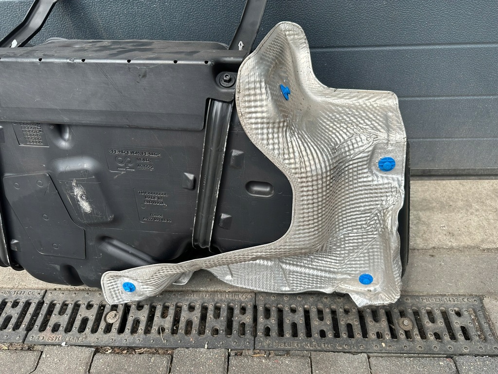 фото №9, Бак топлива, bak топлива, bak mercedes b klasa w247m 1,5cdi