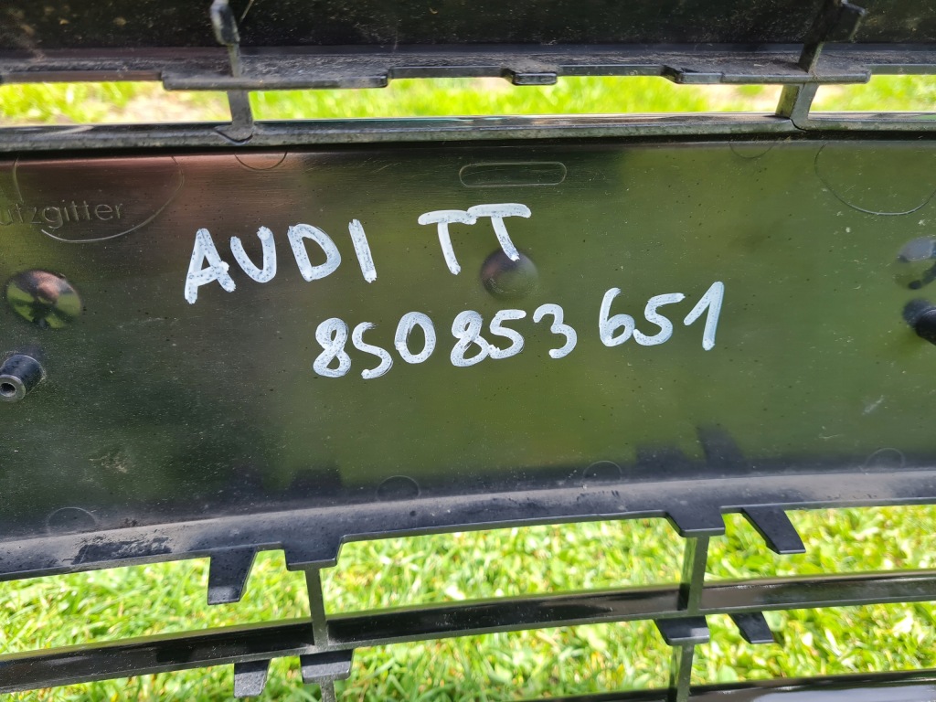 Бампер перед audi tt 8s0 807 437 гарний в Україні