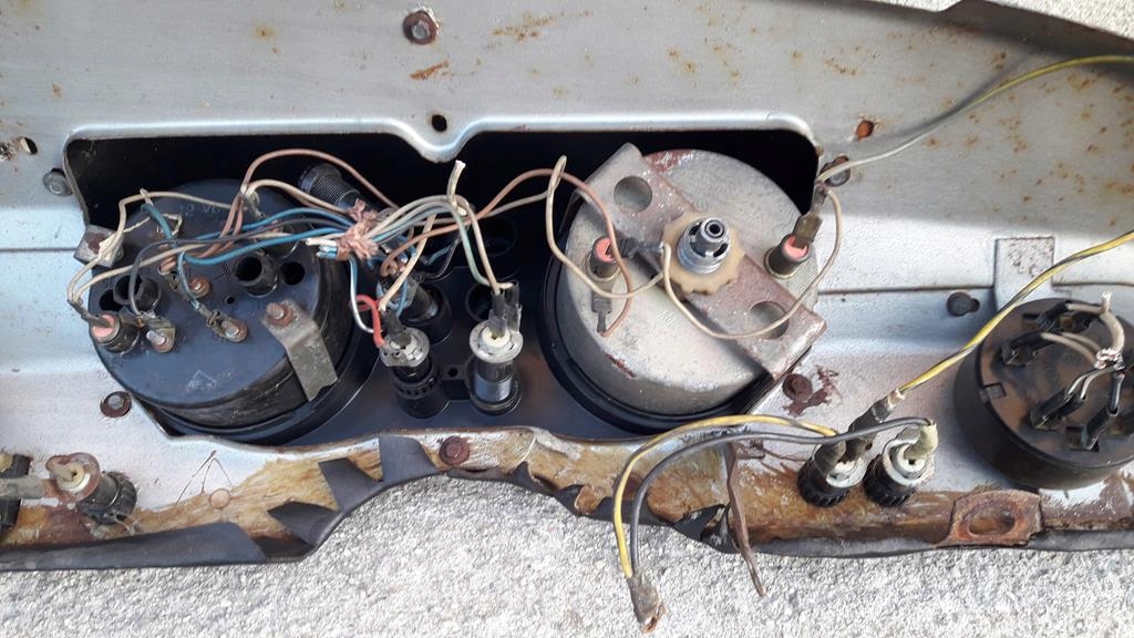 фото №11, Wartburg 353 66-84 приборная панель консоль приборная панель приборы kpl