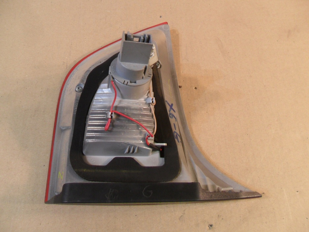 Bmw x6 e71 фара задний  задняя левая w крышке Доставка