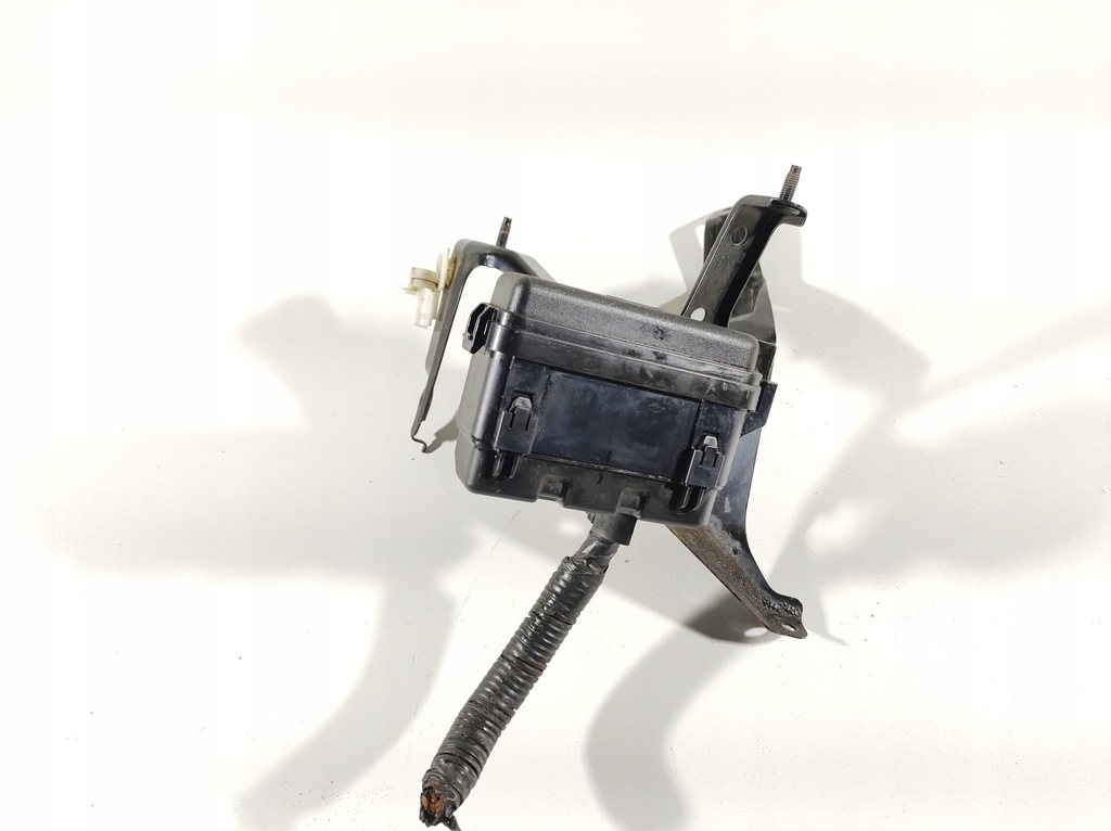 фото №5, Lexus is300h 2.5 13r коробка предохранителей