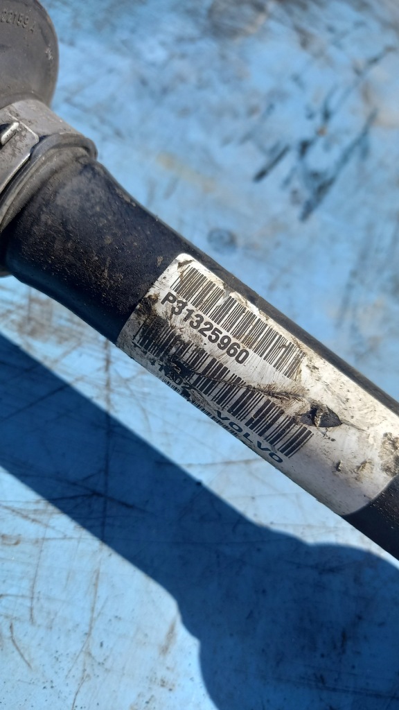 Приводной вал левая 31325960 volvo v40 v40cc d2 d3 t4 Недорого