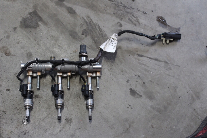 фото №1, Форсунки ford puma fiesta focus 1.0 ecoboost h6bg-9f593-a