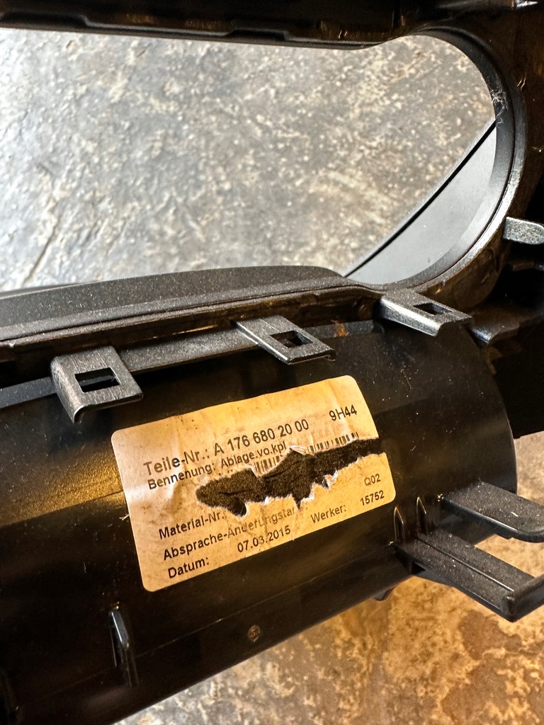 фото №5, Mercedes a klasa w176 тунель середній бардачок