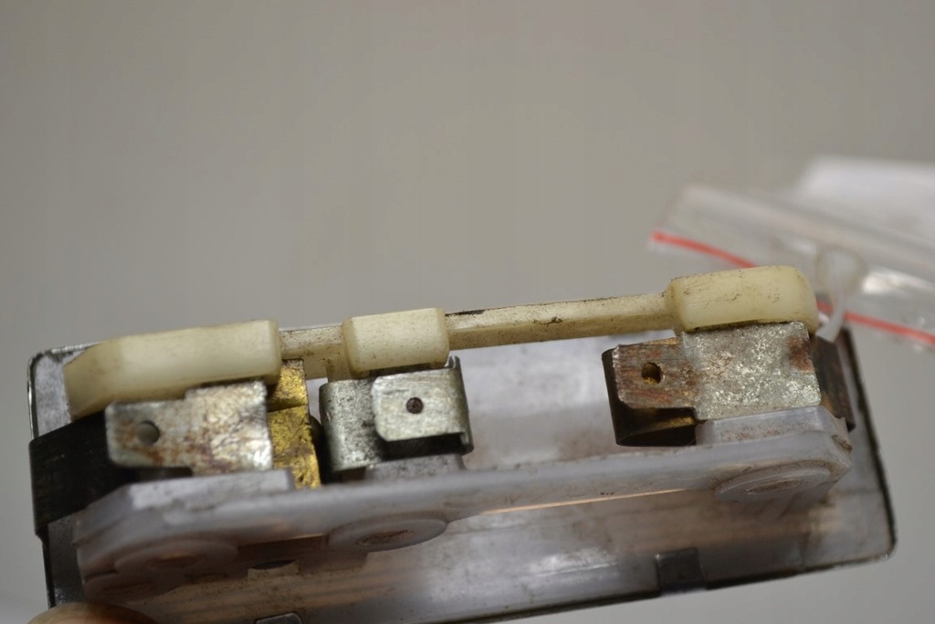 фото №6, Fiat 125p лампа стійка освітлення салону кабіни