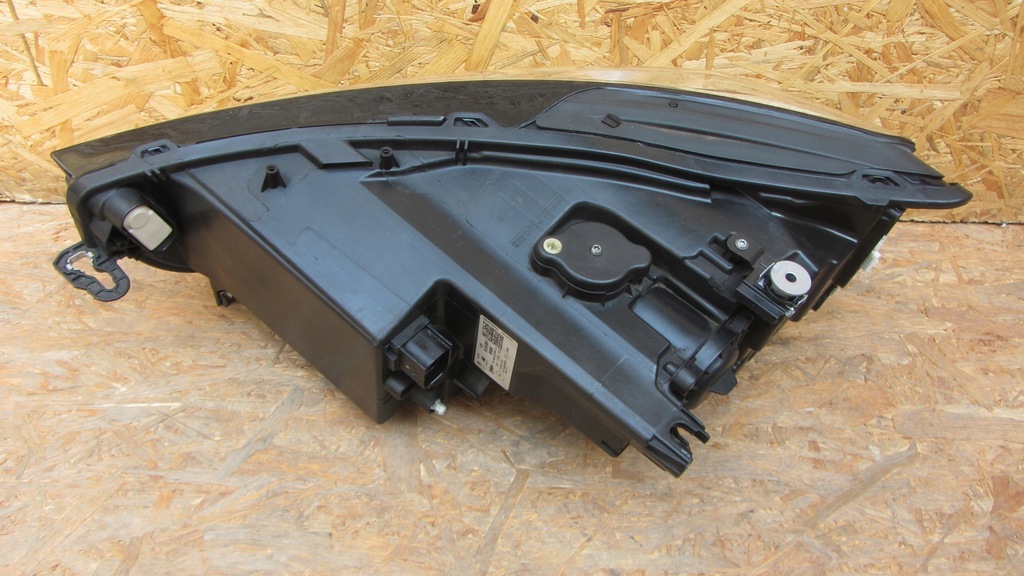 фото №7, Передняя правая лампа seat tarraco 5fj full led