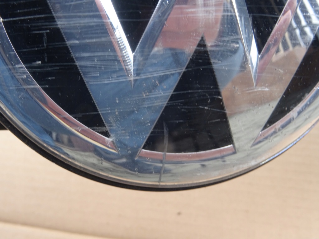 фото №3, Vw touran 5ta решётка радиатора pod радар logo оригинал