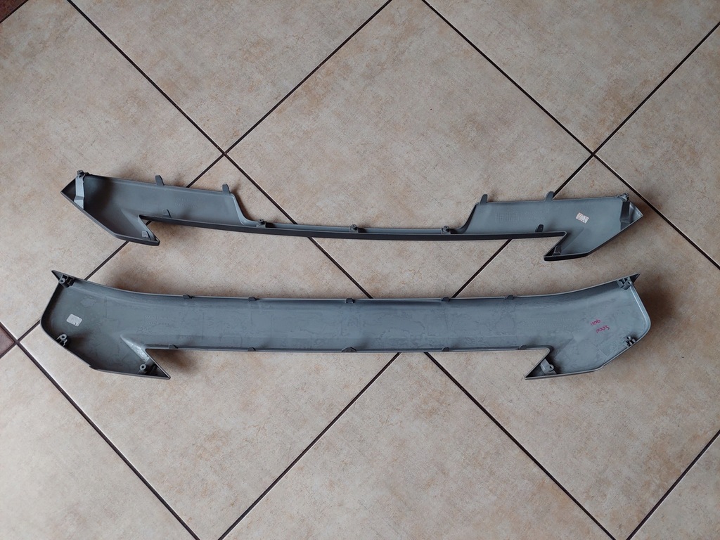 фото №7, Решётка радиатора - накладки решетка - перед - isuzu d-max - 2021