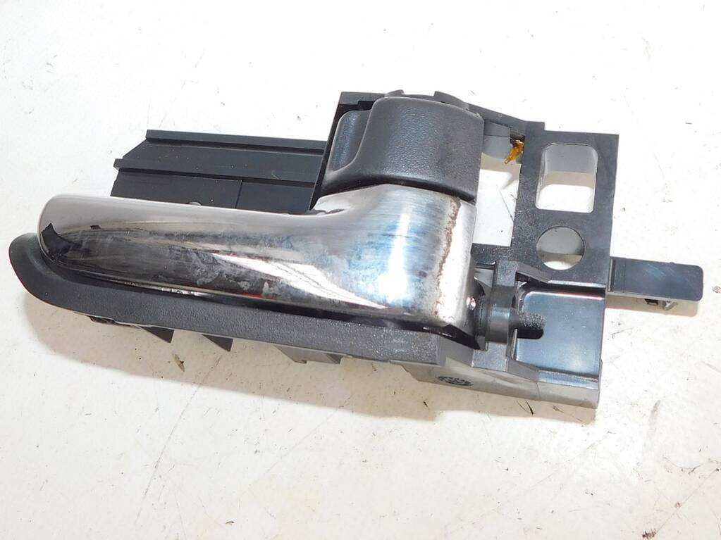 фото №2, Corolla e12 2004r 3d ручка внутренняя правая