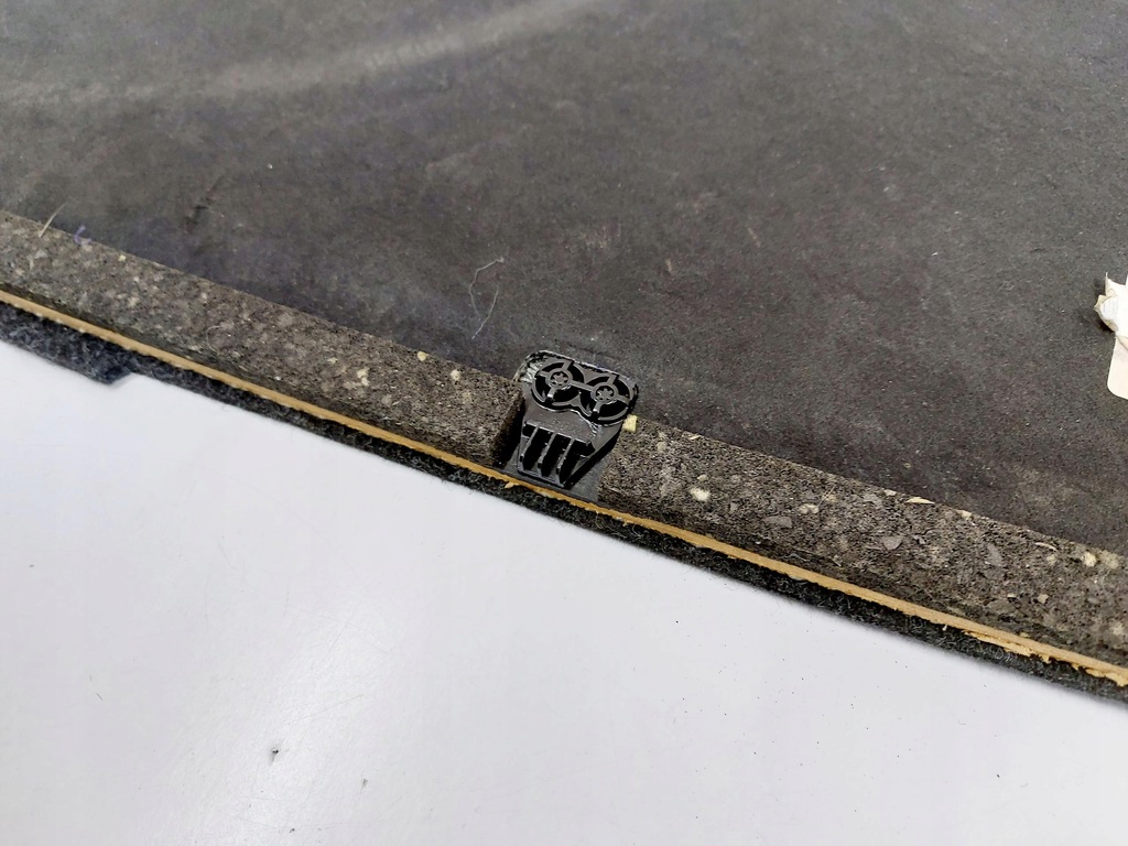 фото №8, Skoda superb iii 17r. коврик обшивка багажника kombi 3v9863463g