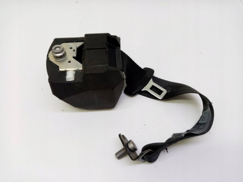 фото №1, Pas безпеки правий задня 3c9857806j vw passat b7 10-14 kombi