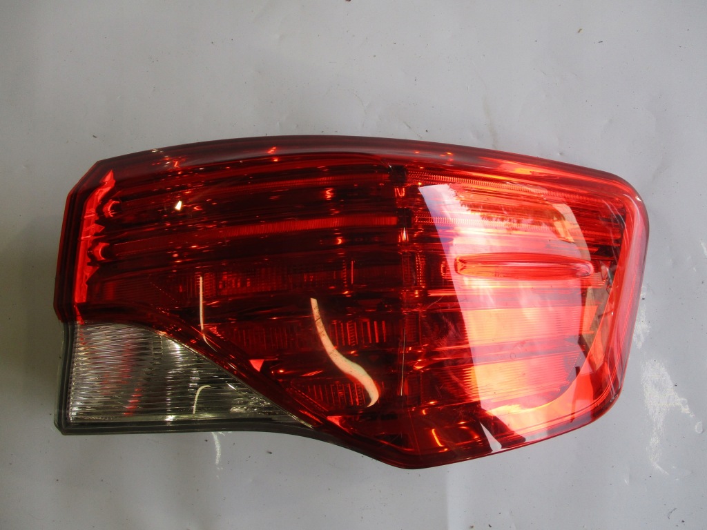 Купить Фонарь  задний  задняя правый  toyota avensis t27 рестайлинг  седан led