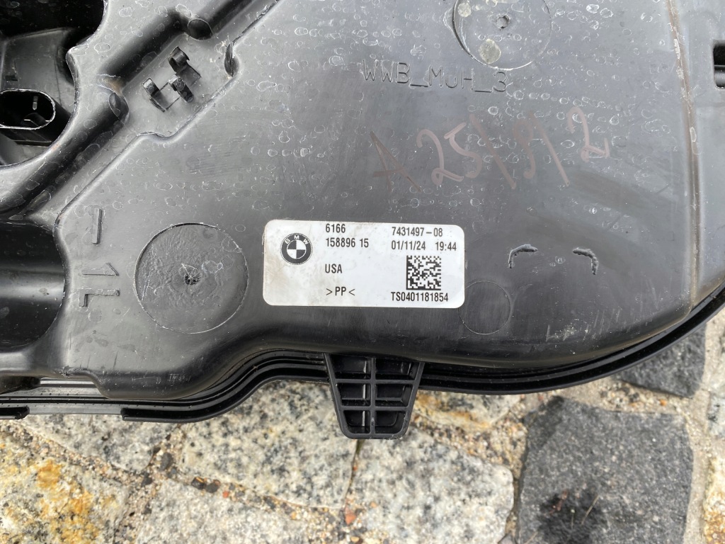 Bmw x3 g01 x4 g02 бачок омивача 7431497 7431497-08 оригінал Зі Шроту